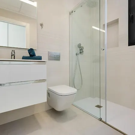 Villa With Heated Pool And Jacuzzi Near Alicante